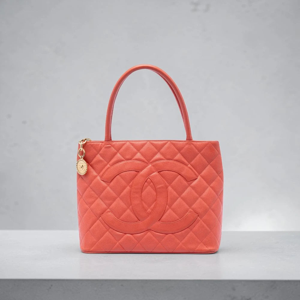 Chanel | 2003-2004 Caviar Medallion tote bag