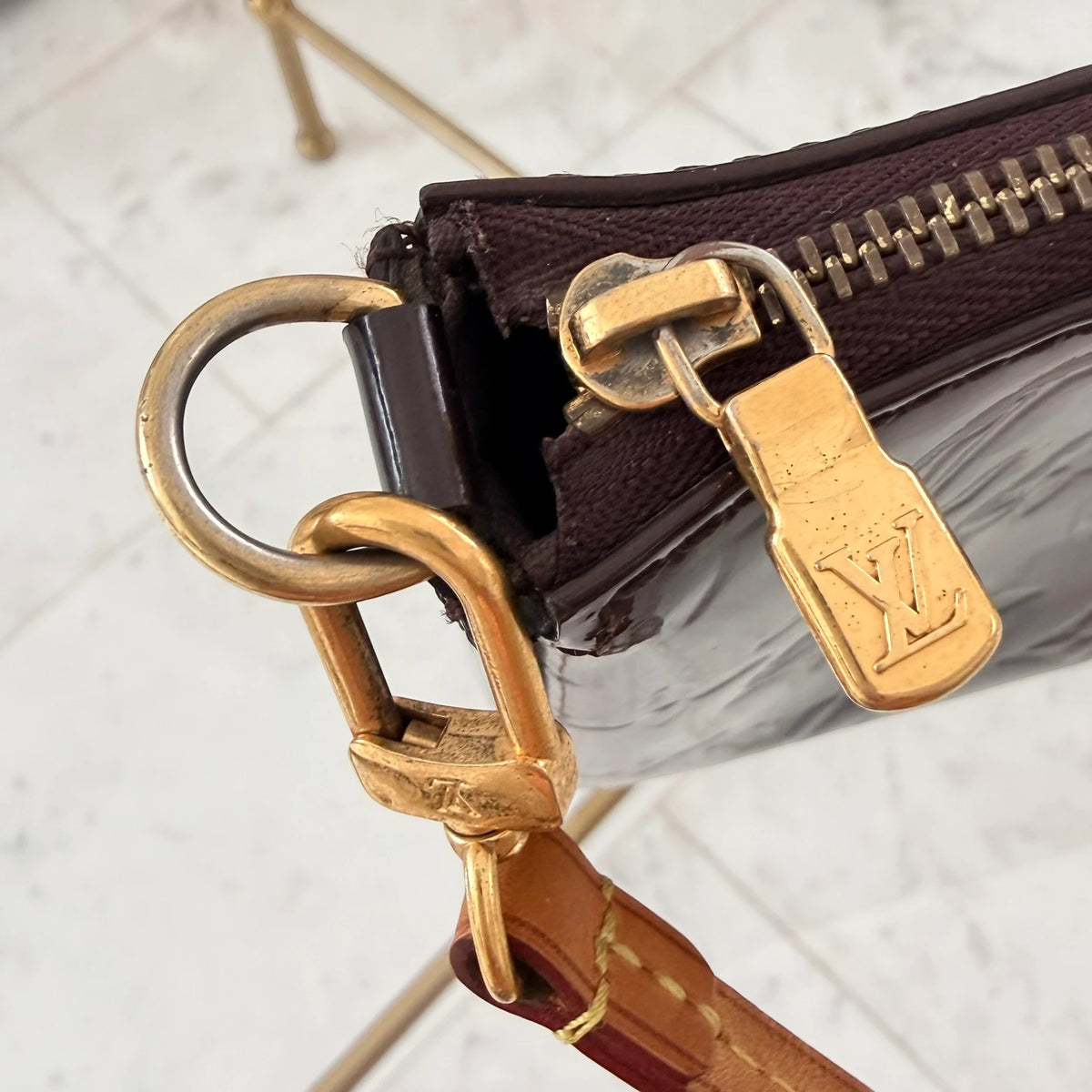 Louis Vuitton | 2013 Monogram Vernis Pochette Accessories shoulder bag