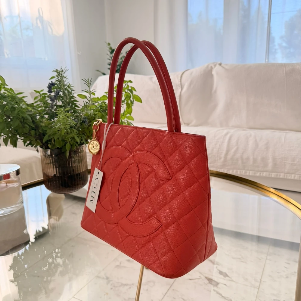 Chanel | 2003-2004 Caviar Medallion tote bag