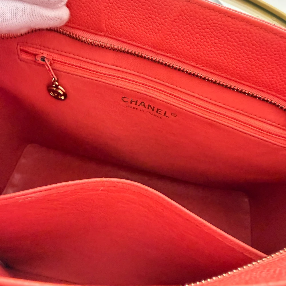 Chanel | 2003-2004 Caviar Medallion tote bag