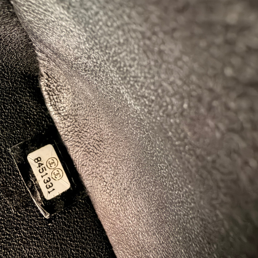Chanel | 2003-2004 Caviar Medallion tote bag