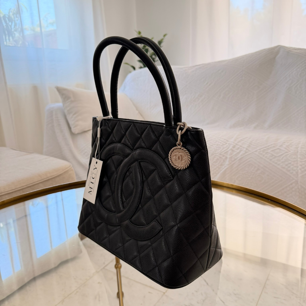 Chanel | 2003-2004 Caviar Medallion tote bag