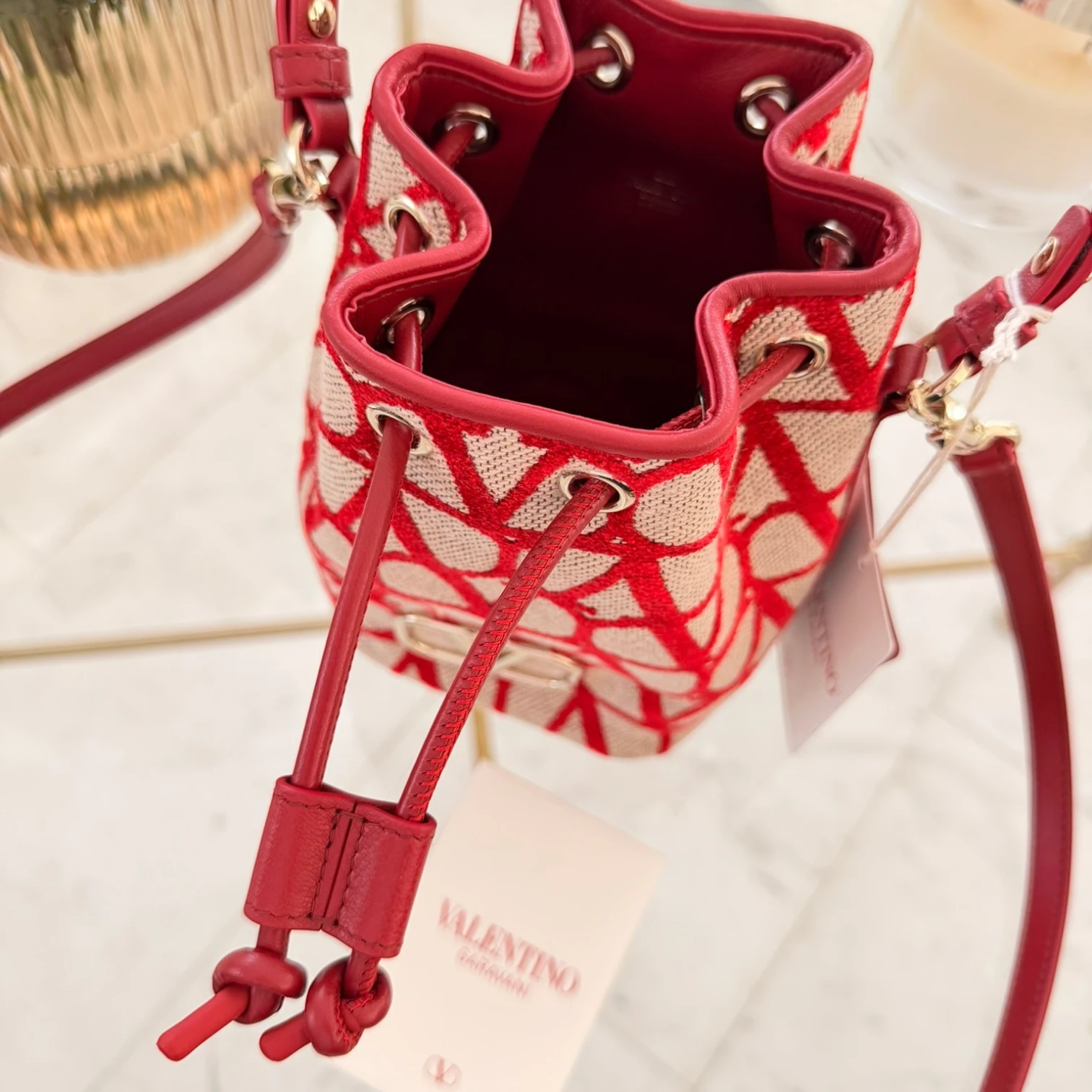 Valentino Garavani  | Mini Vlogo signature bucket bag