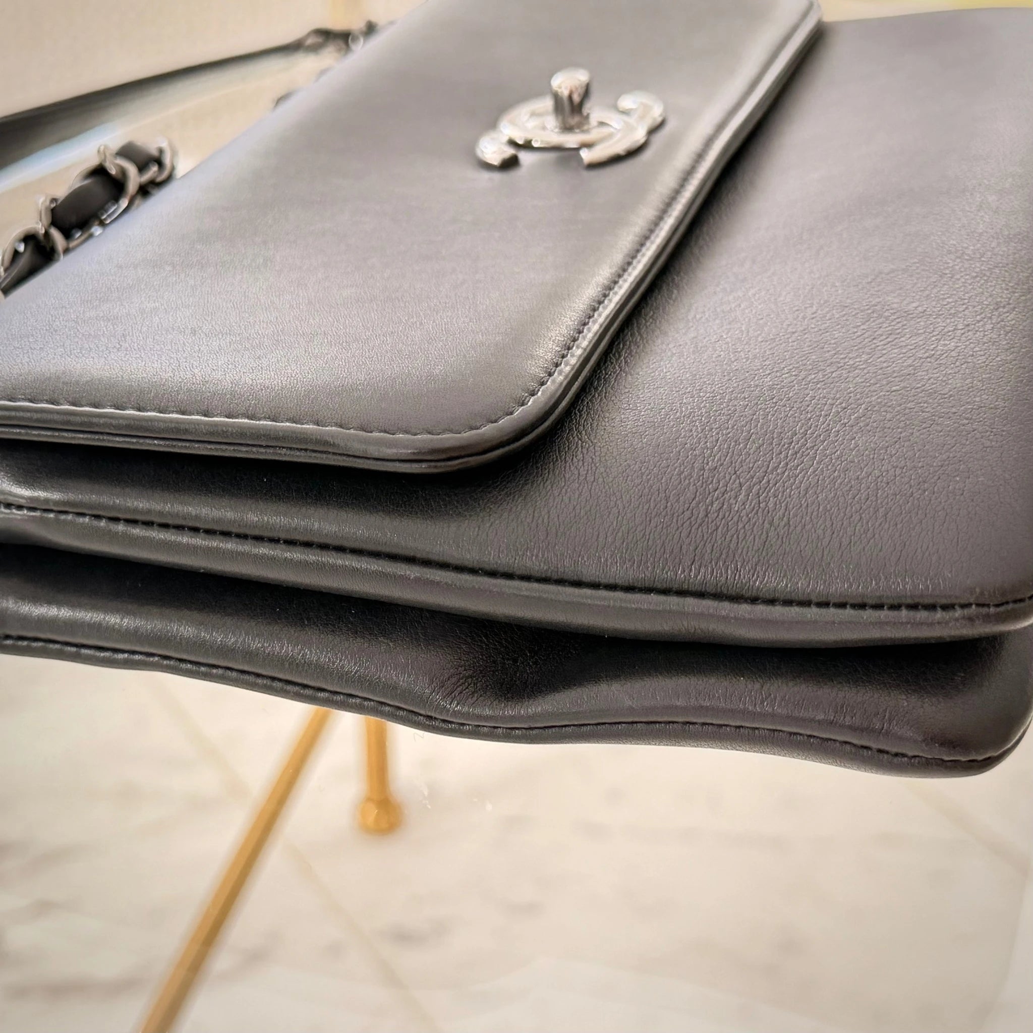 Chanel | Medium Lambskin CC Flap shoulder bag