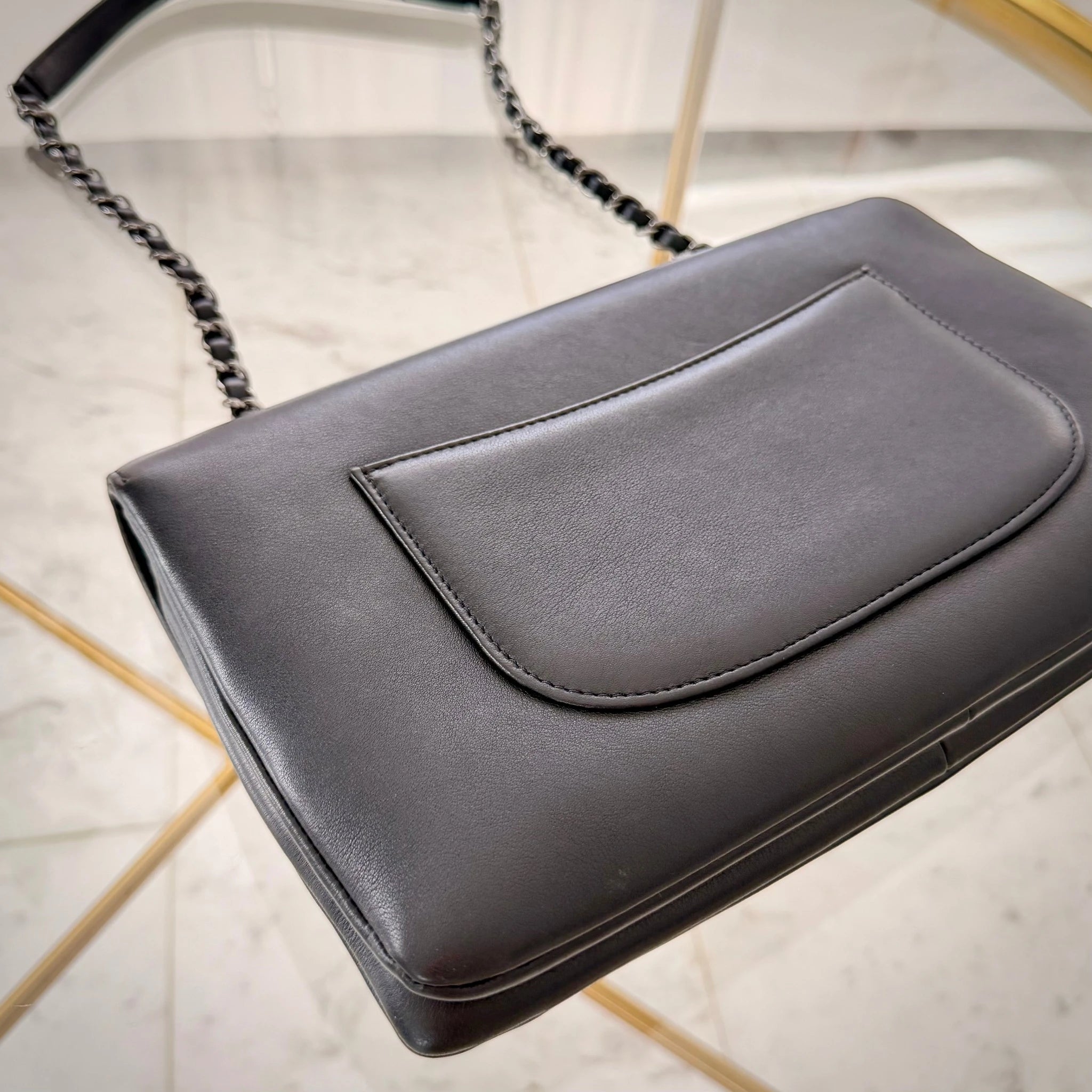 Chanel | Medium Lambskin CC Flap shoulder bag
