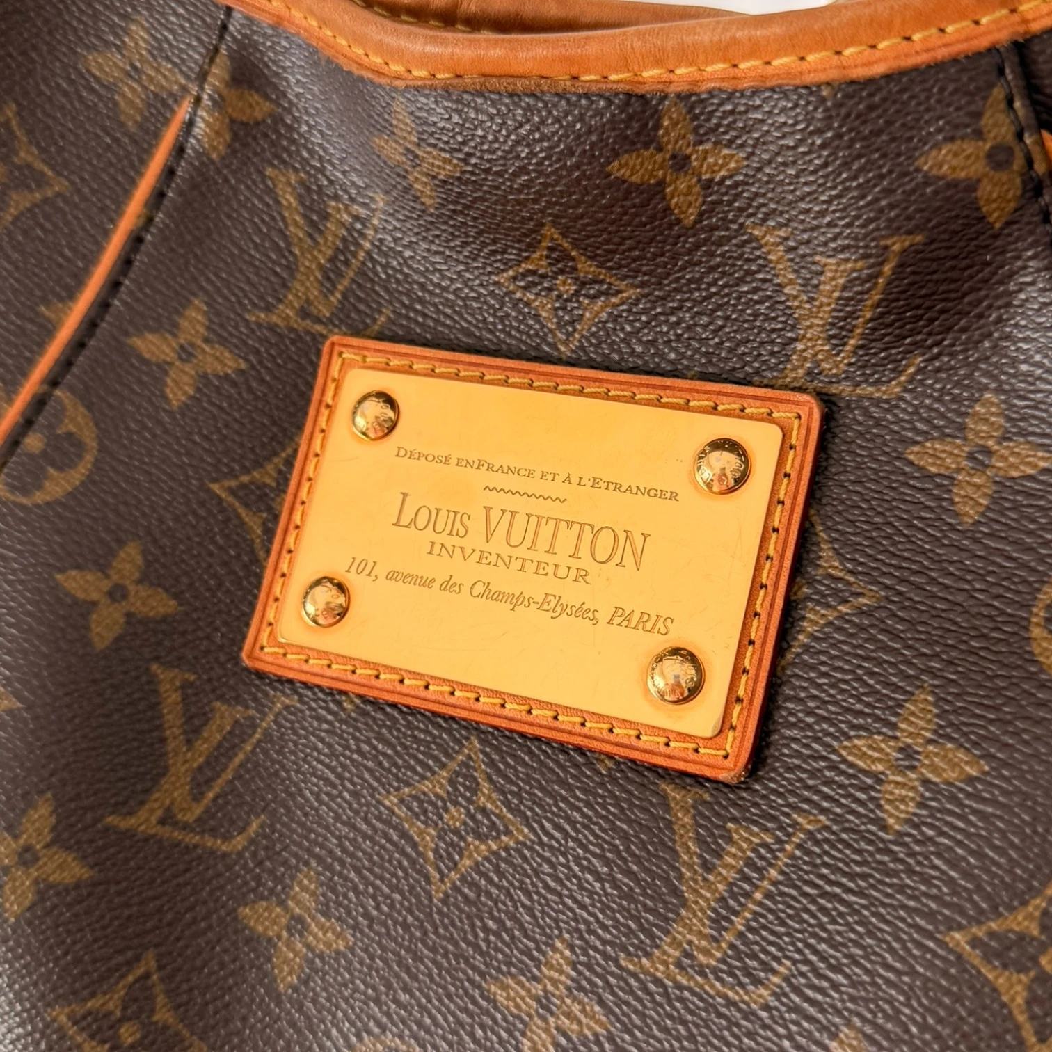 Close look: Louis Vuitton Galliera PM Monogram tote bag available in Cyprus